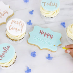 Στάμπες με το αγγλικό αλφάβητο για cupcakes και μπισκότα